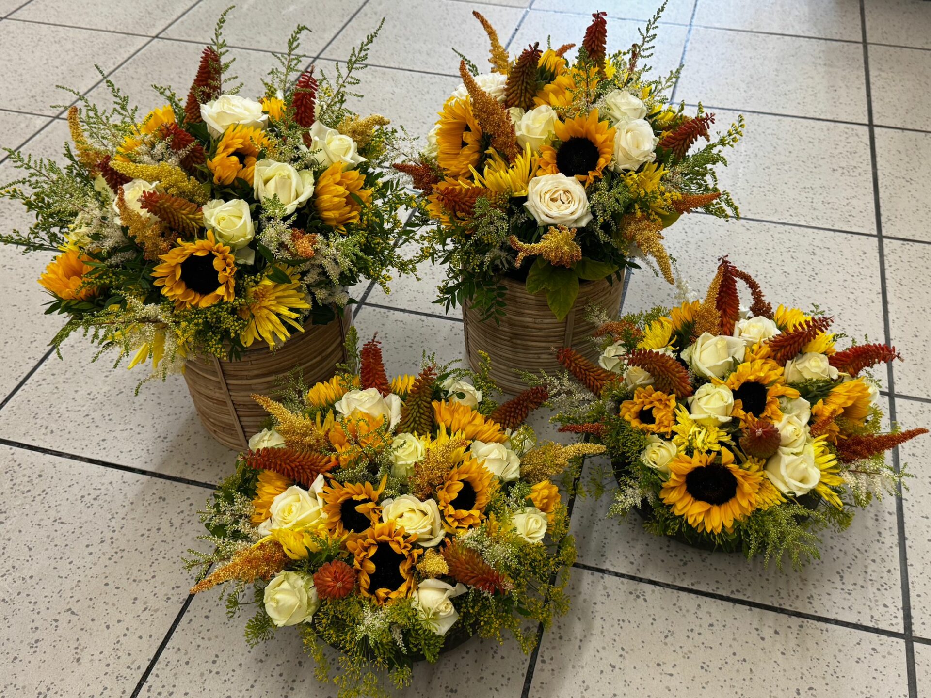 Bloemenabonnementen - Bloemen en planten voor bedrijven - Bruiloften - Evenementen - Lilit Flowers Brussel
